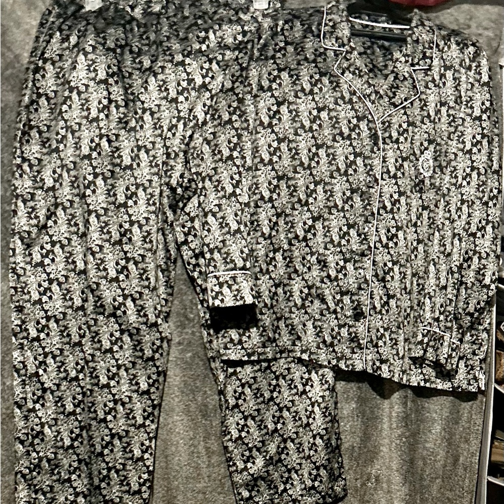 Chaps pajama set